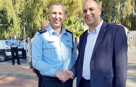 שקט וביטחון קרוב לבית: תושב כפר סבא מונה למפקד מחוז מרכז במשטרה