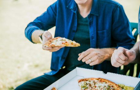 משלוחי פיצה ברמת השרון – 3 טיפים ששווה לדעת