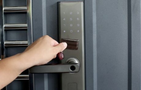 חיפוי דלתות: עיצוב ייחודי לכל בית