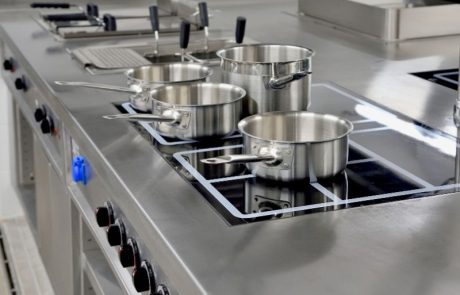 היתרונות של עבודות נירוסטה מטבחי חוץ בהתאמה אישית