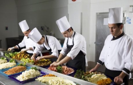 בר מסעדה בכרמל: חוויית אוכל ובילוי בלתי נשכחת