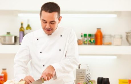 אירועים בלתי נשכחים עם מגשי גבינות וקינוחים